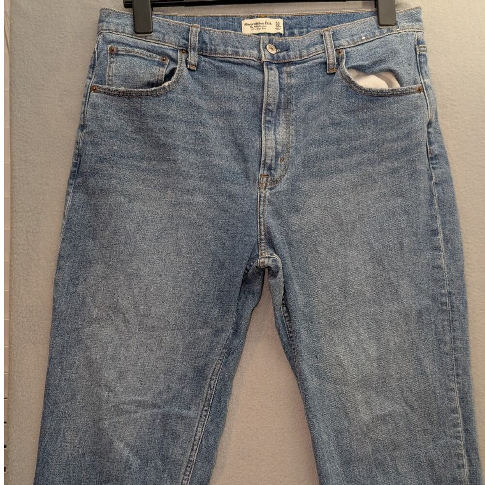 Abercrombie & Fitch Womens The Ankle Straight Ultra High Rise - Size 33/16s